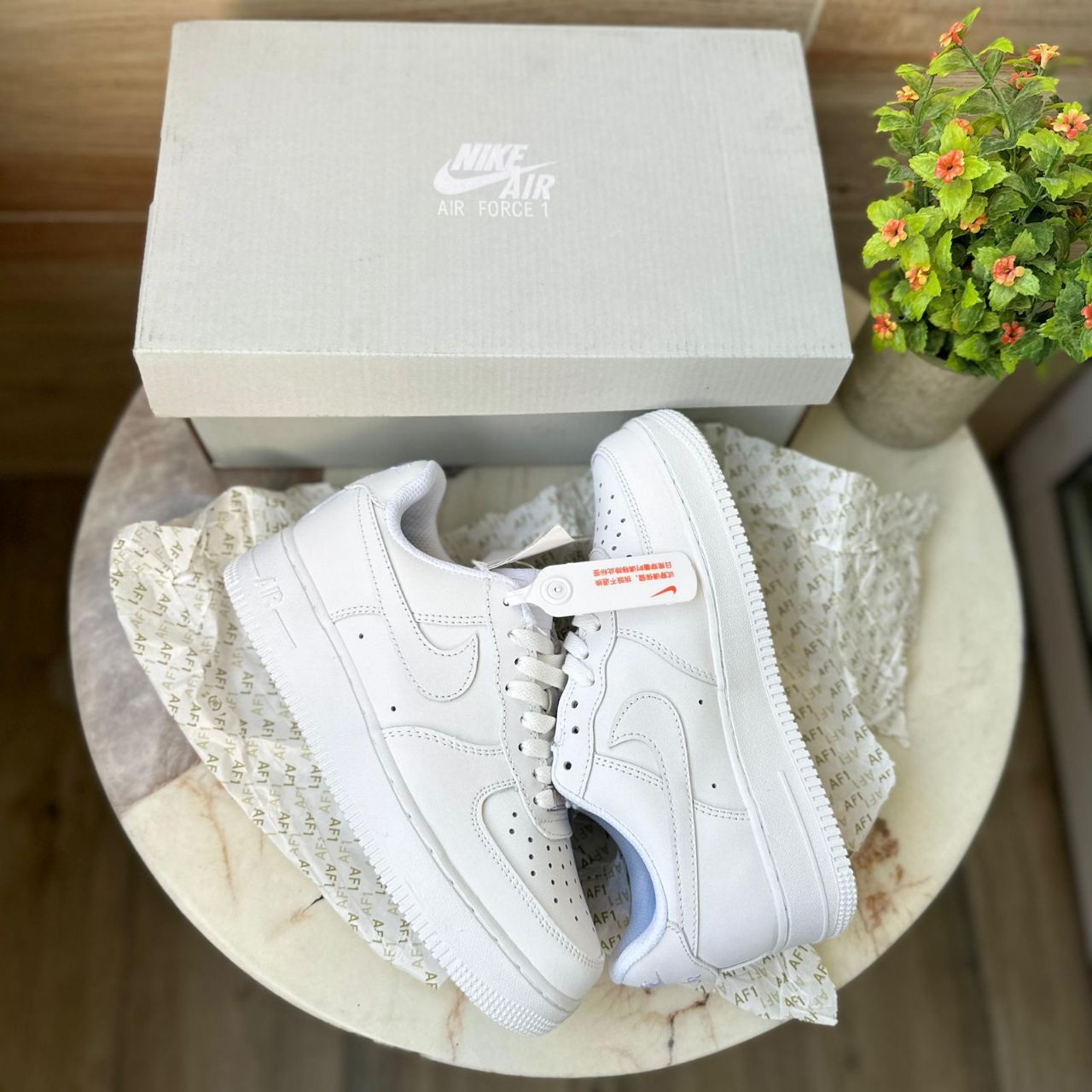 NIKE AIRFORCE 1