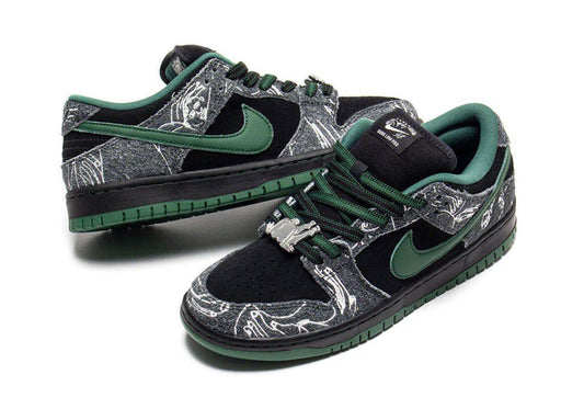 SB DUNK LOW "STUSSY ×CHALKBOARD EDITION "