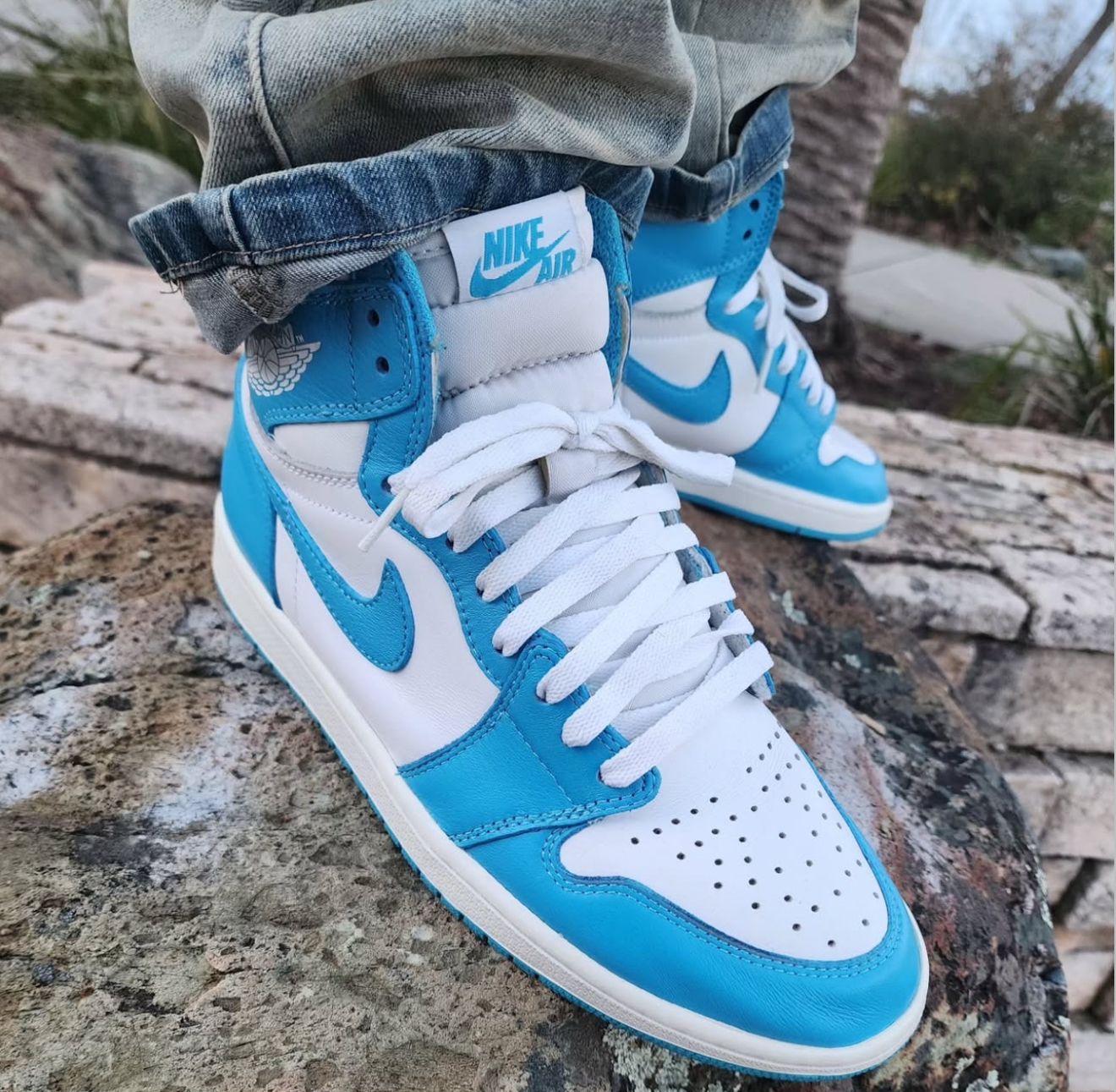 AIR JORDAN 1 HIGH OG "UNC " -LEGACY IN BLUE