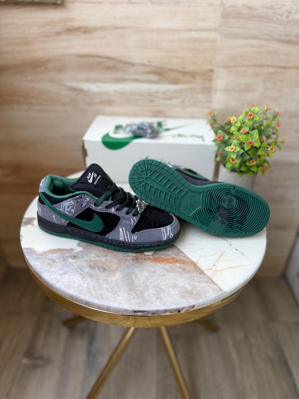 SB DUNK LOW "STUSSY ×CHALKBOARD EDITION "