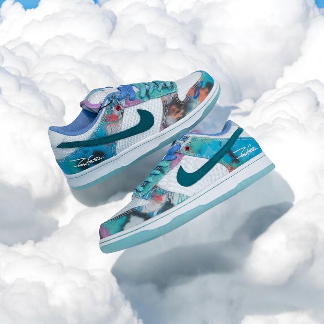 SB DUNK FUTURA