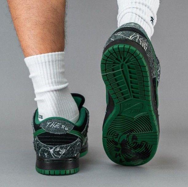 SB DUNK LOW "STUSSY ×CHALKBOARD EDITION "