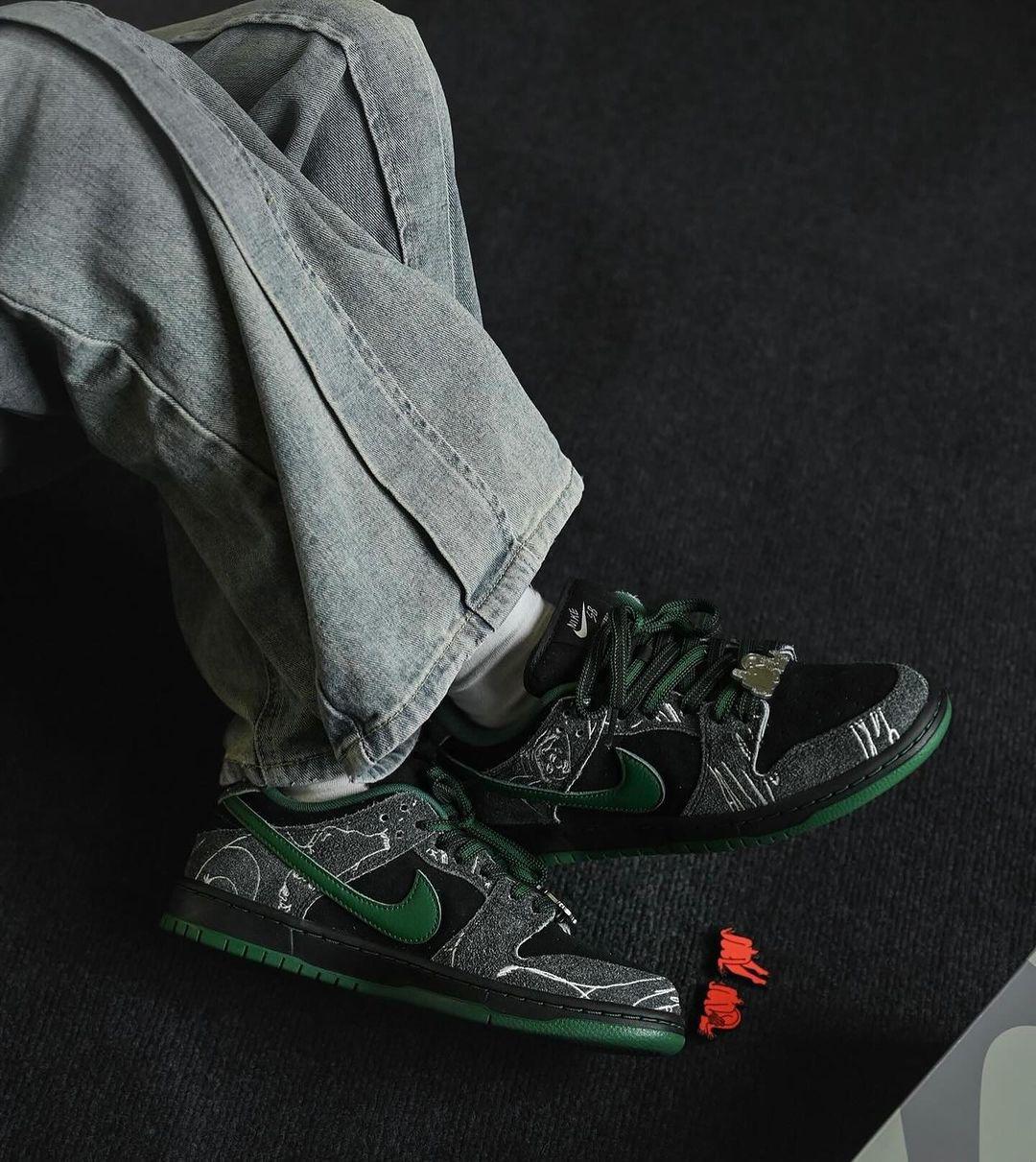 SB DUNK LOW "STUSSY ×CHALKBOARD EDITION "