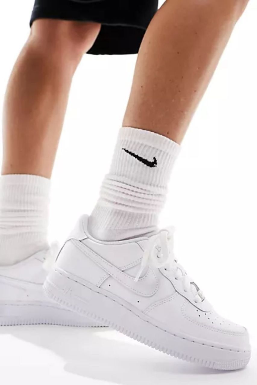 NIKE AIRFORCE 1