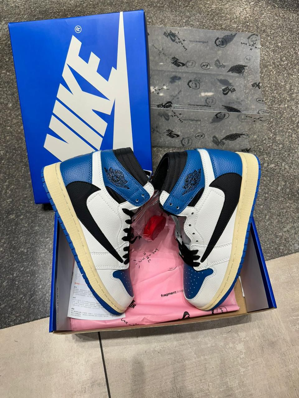 TRAVIS SCOTT ×FRAGMENT ×AIR JORDAN 1 HIGH OG