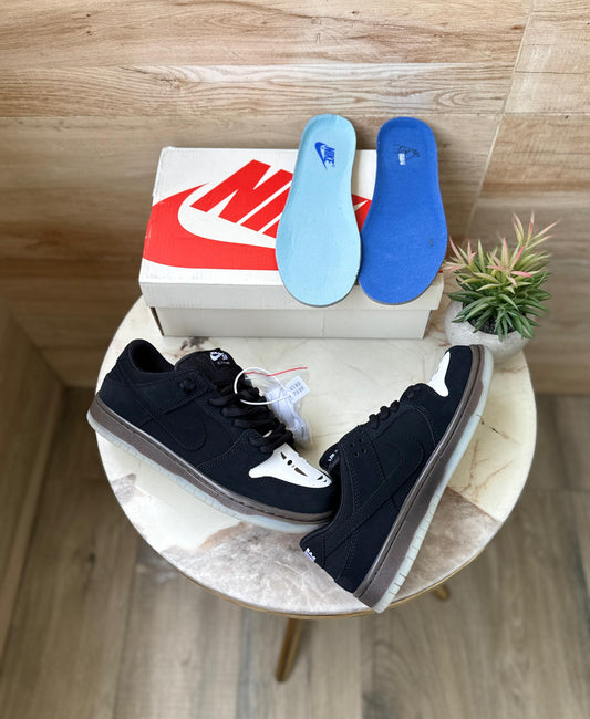 SB DUNK LOW NO FACE