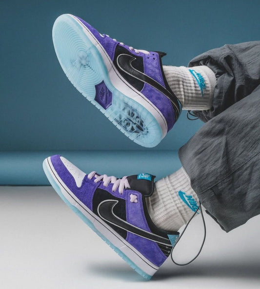 NIKE SB DUNK LOW "PURPLE LOBSTER "