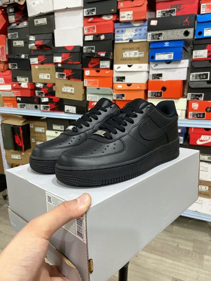 Nike airforce 1 07 Triple black